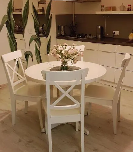 Centrum Daniella Apartman *